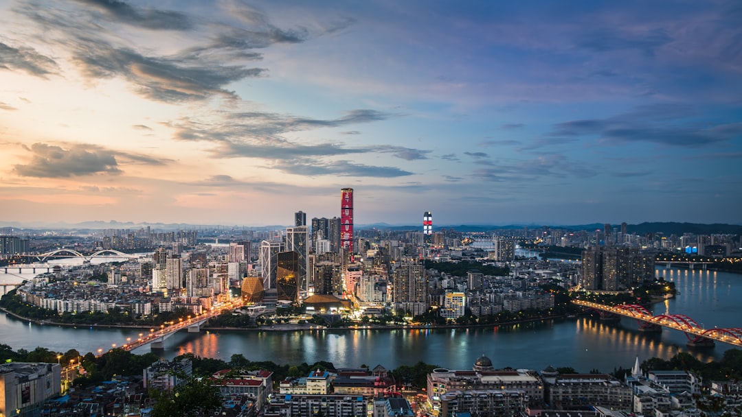 广州小程序开发公司怎么选？2024年靠谱服务商对比指南