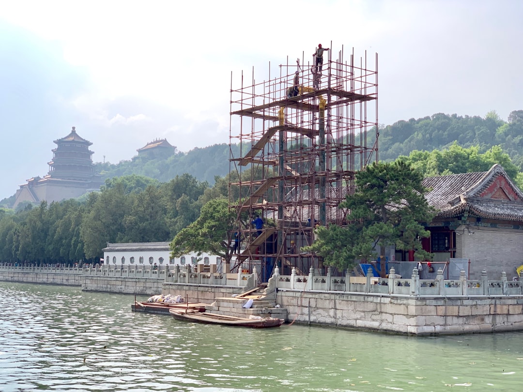 崇左网站建设怎么选？糖业企业建站必看的5大关键因素