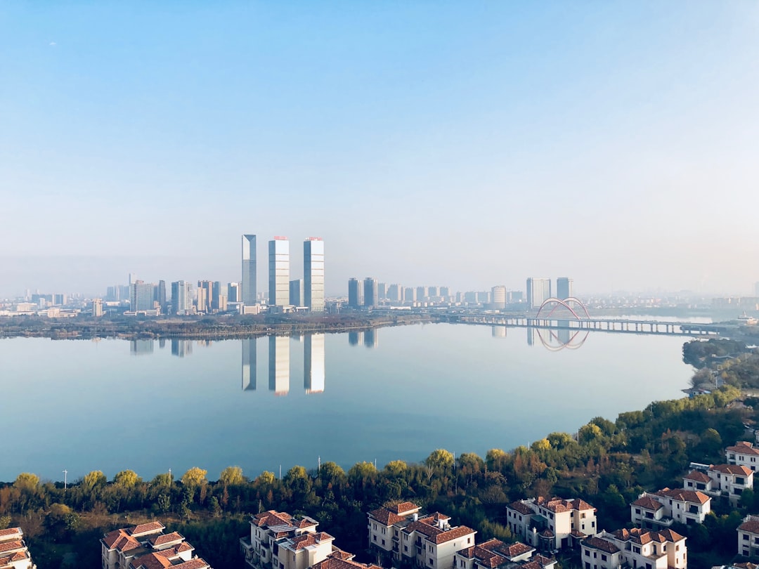 贵港高端网站建设怎么选？木业制造企业必看的5大评估标准
