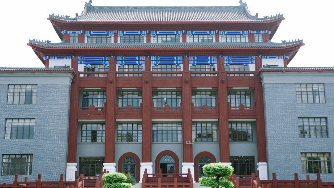 桂林工厂网站建设怎么做?制造业企业建站必看的5大关键要素