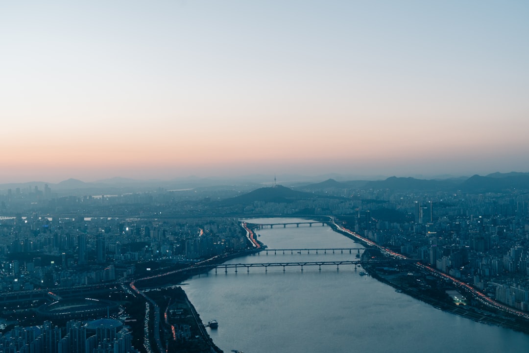 河池企业网站建设怎么选？有色金属企业建站要点完全指南